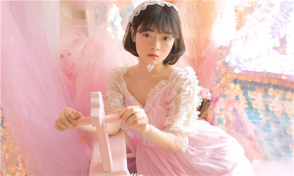 元氏供卵试管代怀生子多少钱？这一直是很多不孕不育家庭关注的话题。在中国，不孕不育的发生率越来越高，根据《中国不孕不育现状调研报告》显示，育龄夫妇的不孕不育率从20年前的3%增长至现在的12.5%-18.2%，患者人数高达6000万以上。在这样的背景下，许多家庭通过供卵试管来实现自己的生育梦想。那么，供卵试管代怀生子的费用到底是多少呢？